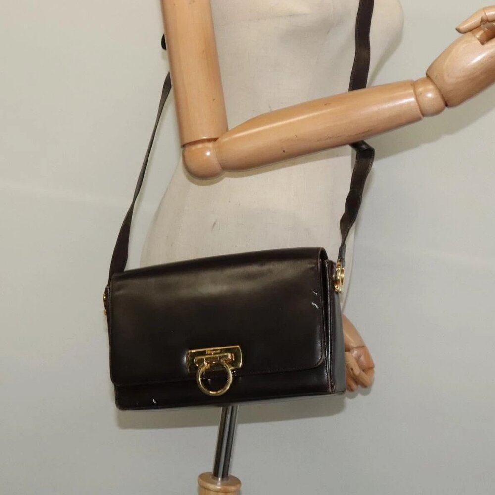 Salvatore Ferragamo Gancini Shoulder Bag Leather Brown Gold Auth